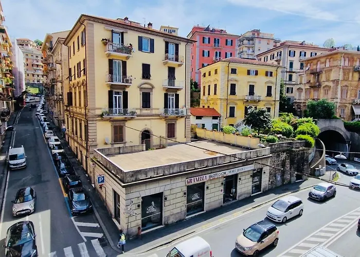 شقة La Casa Di Geo Stazione 5 Terre لا سبيتسْيا